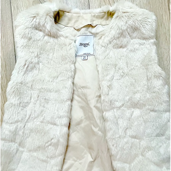 Chic Faux Fur Mayoral Vest- Little Girls Size 3!! - Picture 1 of 4